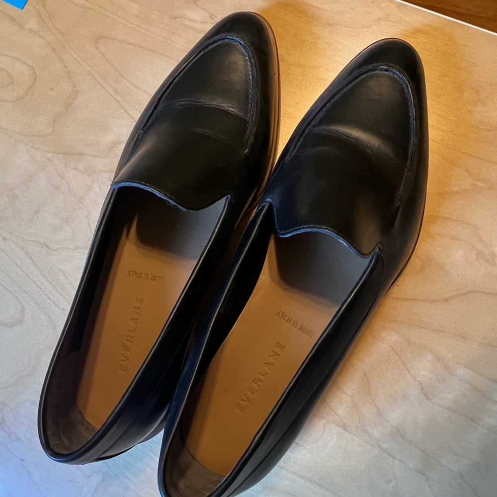 *Never worn* Everlane black leather loafers size 8.5